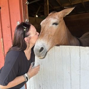 Meet your Posher, Kris